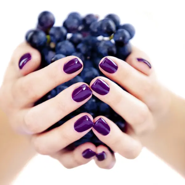 Manucure avec pose de vernis complète — visuel 1