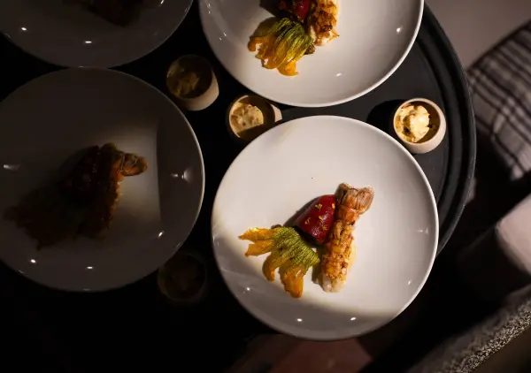 Une table tout compris (vin, eaux et cafés) — visuel 2