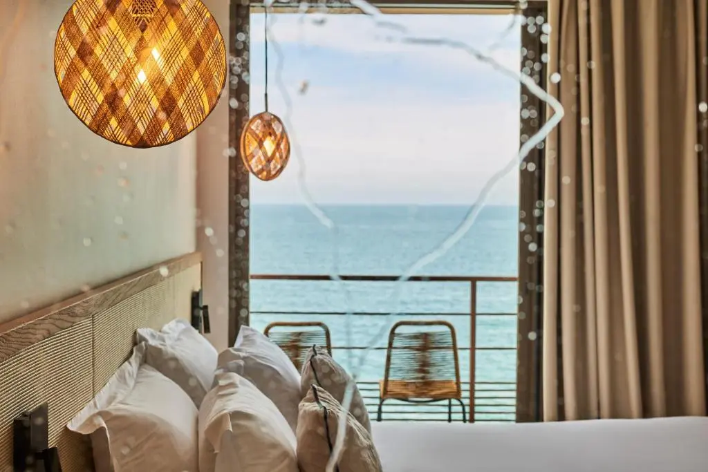 Une nuitée : un balcon sur la mer