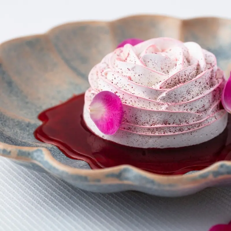 La Rose Belles Rives® et sa coupe de champagne