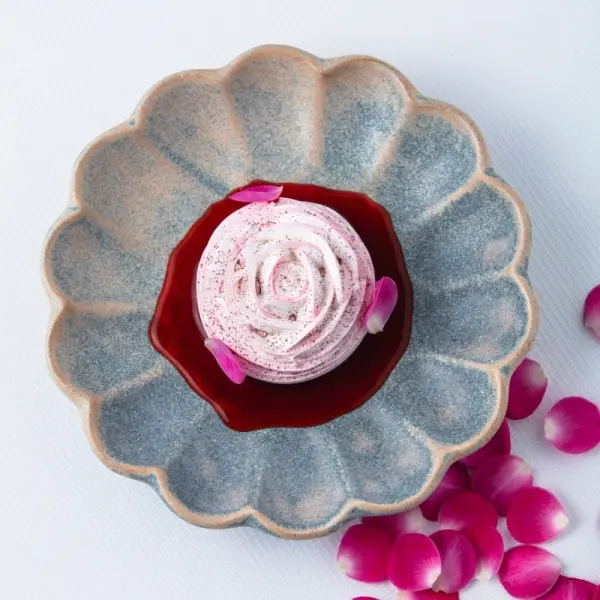 La Rose Belles Rives® et sa coupe de champagne — visuel 2