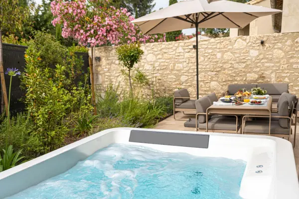Sejour en suite jacuzzi-rosemary — visuel 1
