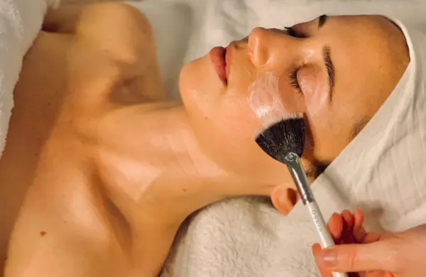 Revitalising Super C Facial — visuel 2