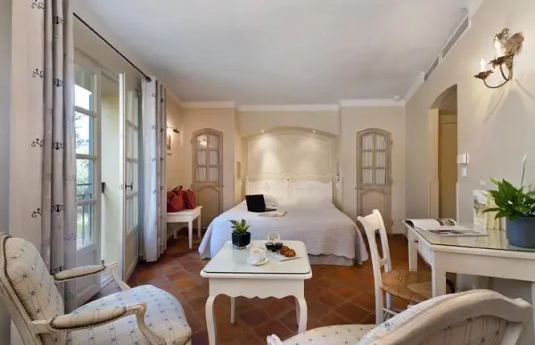 Une nuitée pour 2 personnes en Chambre Classique — visuel 1