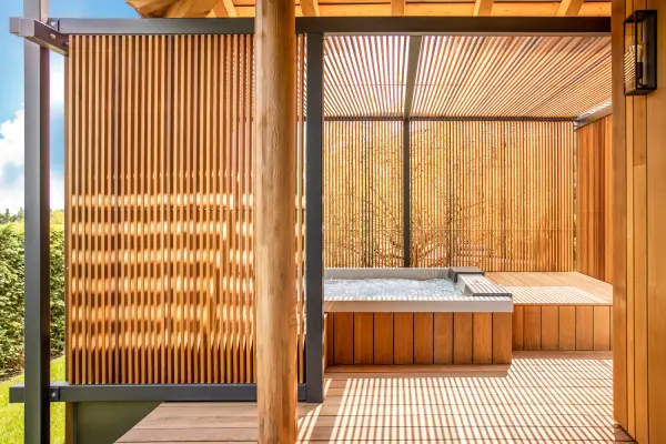 Séjour famille en Lodge Jacuzzi — visuel 2