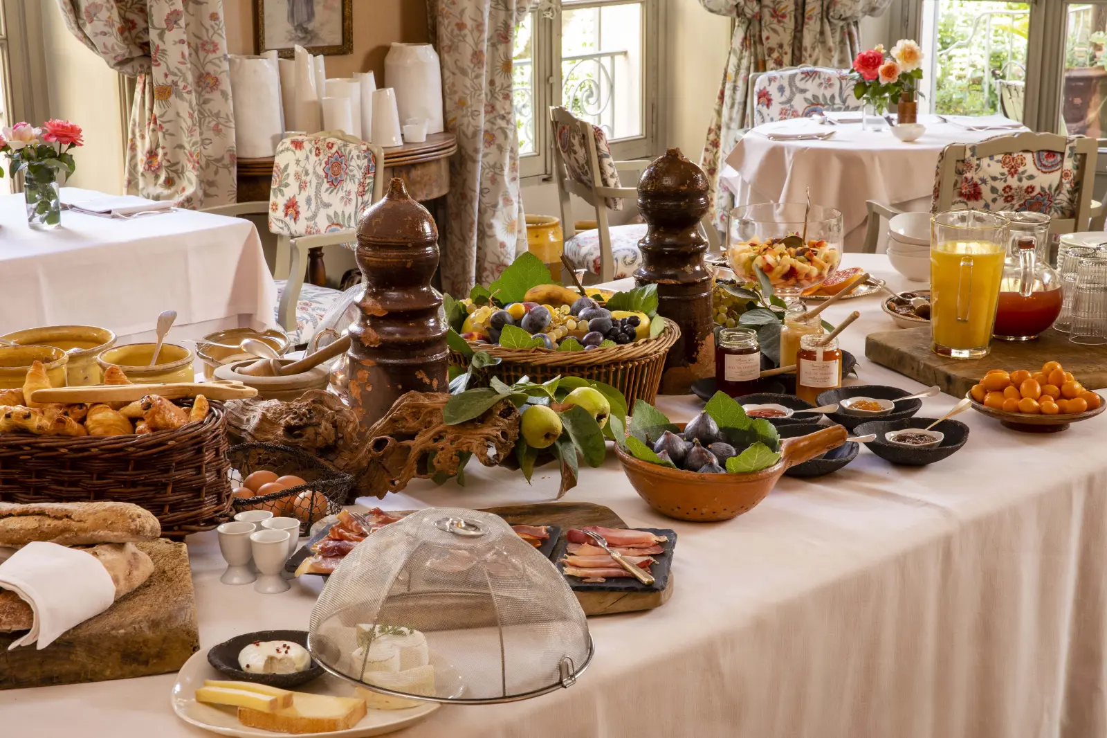 Petit-déjeuner buffet à La Mirande