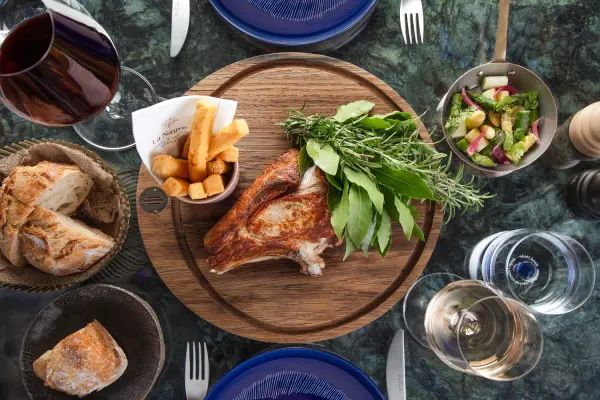 Déjeuner ou dîner à la Brasserie des Flâneurs avec forfait boissons — visuel 3