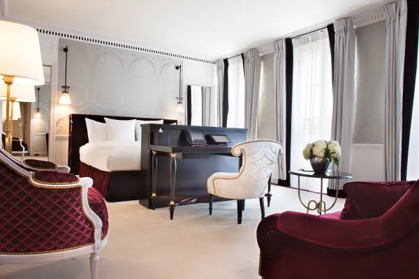 Séjour parisien - Deux nuits dans une Prestige Junior Suite — visuel 1