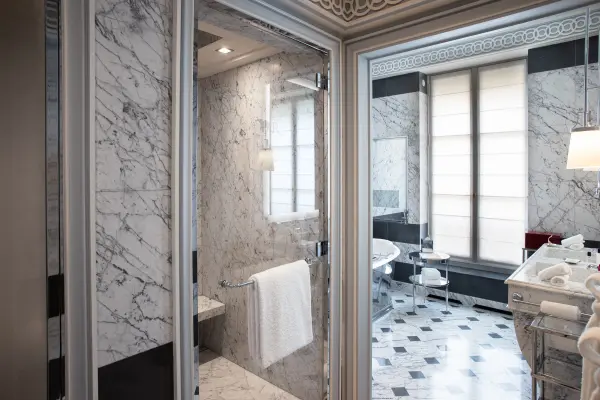 Séjour parisien - Deux nuits dans une Chambre Prestige — visuel 2