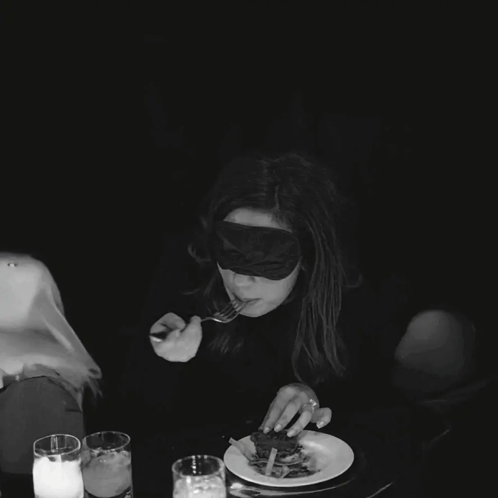Cabinet de Curiosités - Dîner dans le noir