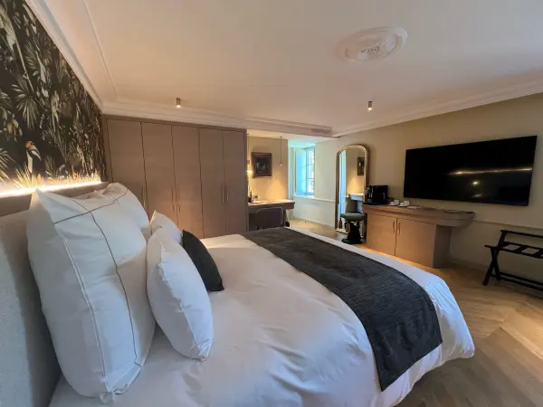Séjour en Junior Suite pour 2 personnes d'avril à octobre — visuel 1