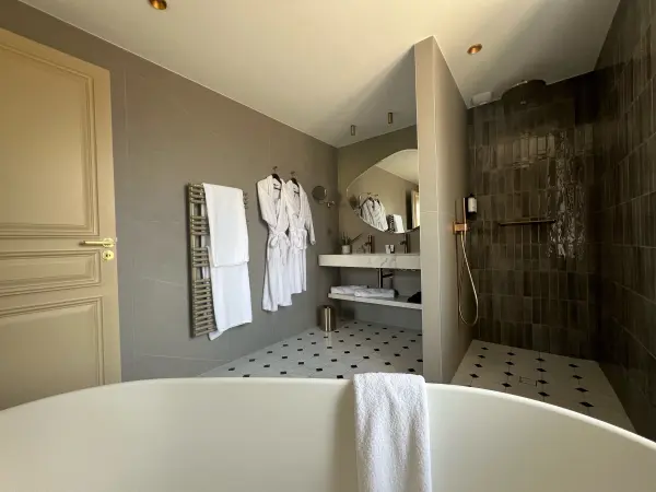 Séjour en Junior Suite pour 2 personnes d'avril à octobre — visuel 3