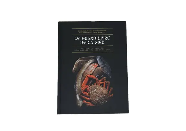 Livre dédicacé - "Le Grand Livre de la Mer" — visuel 1