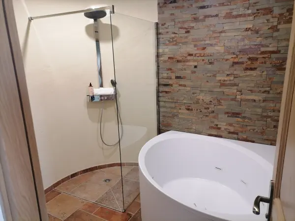 Suite Jardin Très Haute Saison — visuel 2