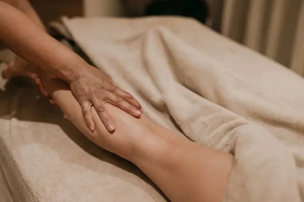 Massage du dos et des jambes — visuel 2