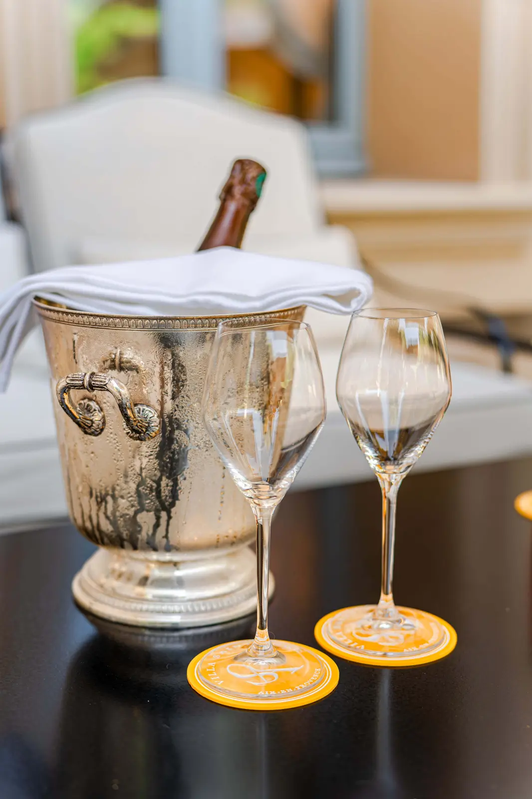 Coupe de Champagne Brut, Villa Saint-Ange, Aix-en-Provence