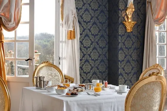 Petit-déjeuner au Château