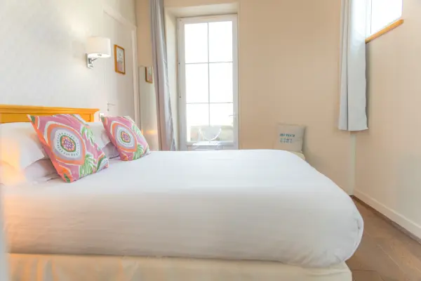 Echappée d'une Nuit en Jolie Petite Chambre avec Diner — visuel 1