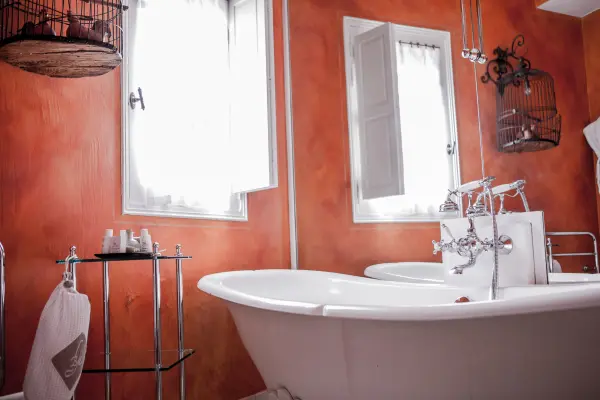Une nuit en chambre Deluxe — visuel 2
