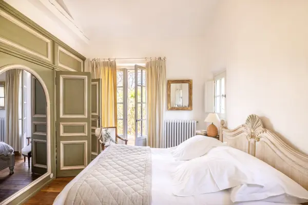 Une nuit d'exception dans notre Suite Olive — visuel 1