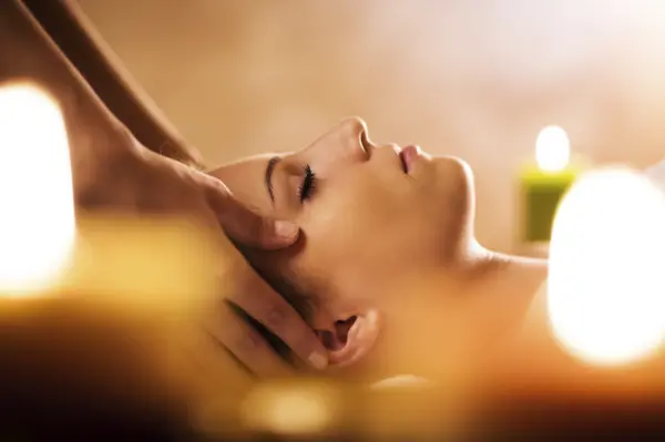 Soin visage, nuque et tête — visuel 1