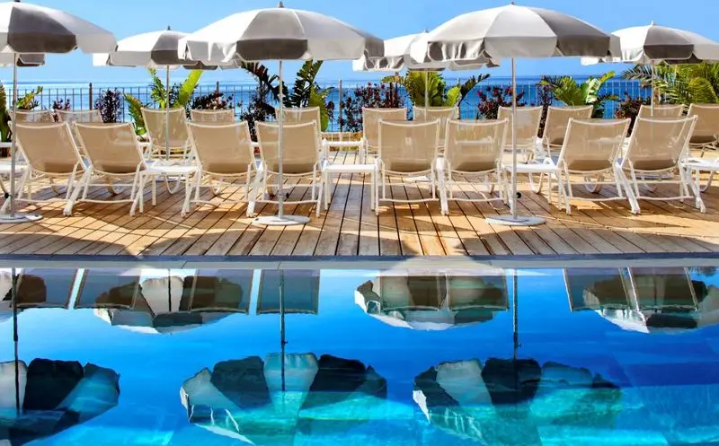 Faire le plein de détente au Grand Hôtel des Sablettes Plage