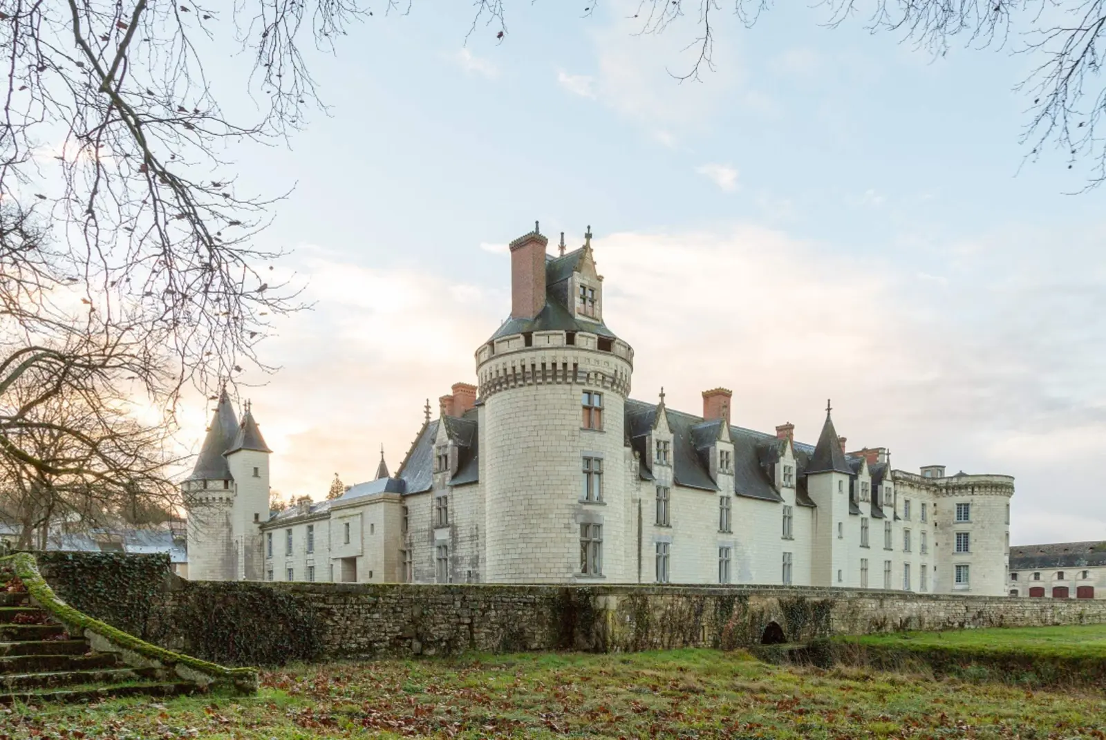 Découvrez le Château de Dissay : Élégance et Raffinement au Cœur de la Vienne