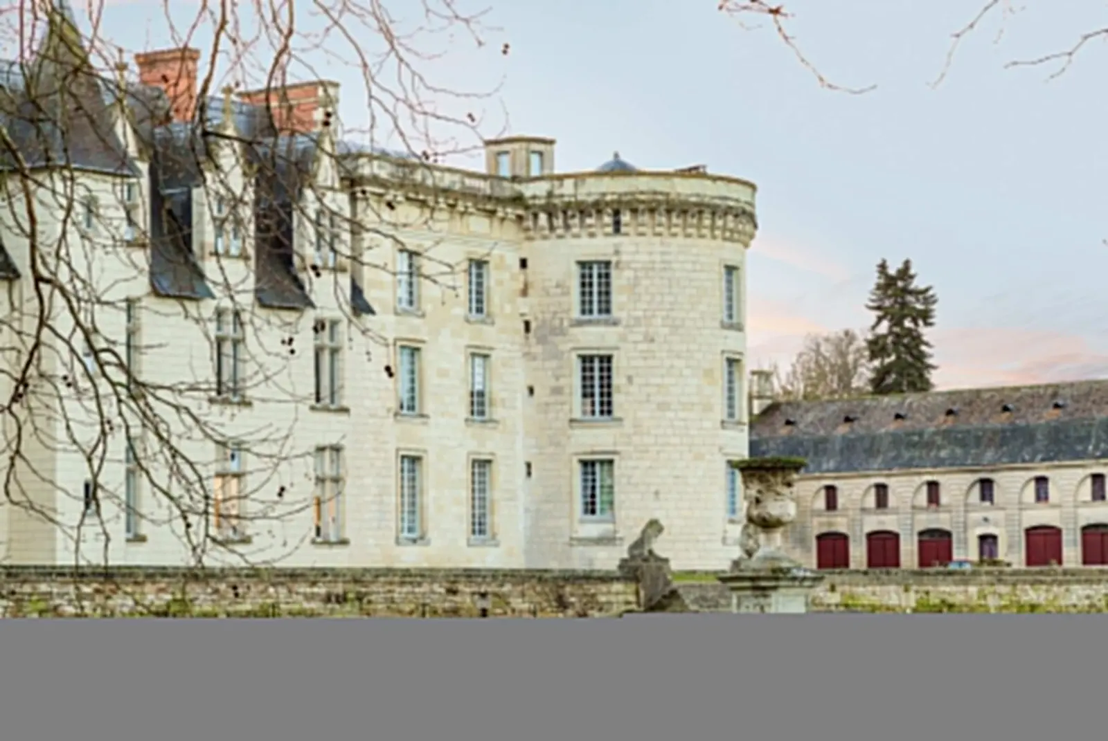 Offrez un Écrin de Détente et de Gastronomie avec nos Coffrets Cadeaux près de Poitiers