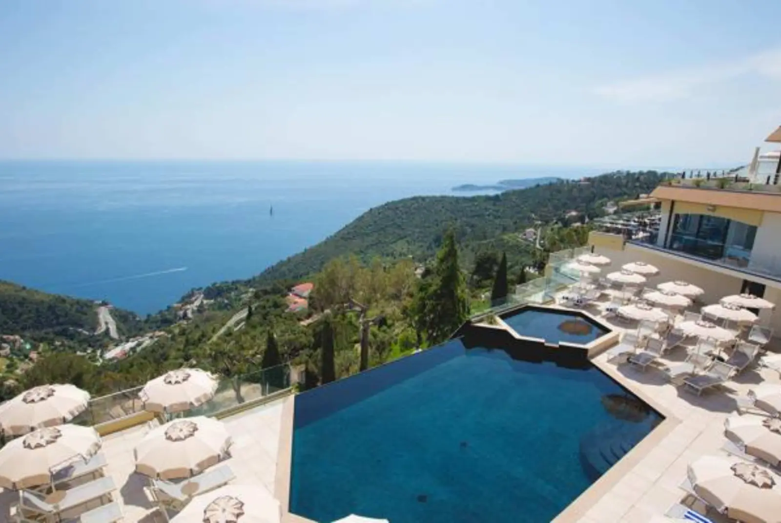 Jardin azuréen et paradis perché : le bonheur façon les Terrasses d’Eze