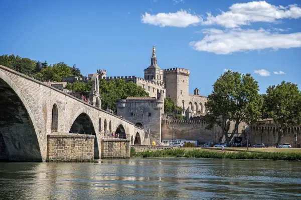 Visiter Avignon et ses Alentours