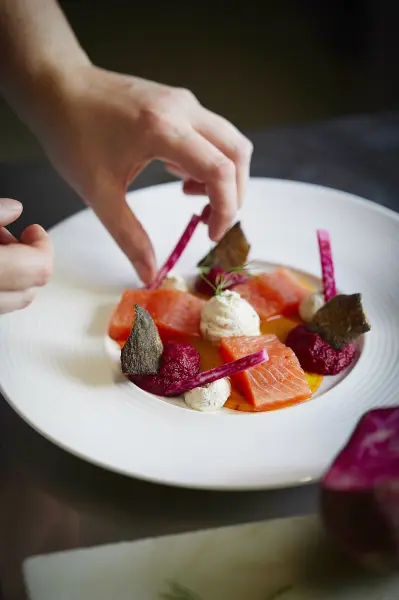 Hôtel Restaurant la Commanderie de Champarey — vue 4