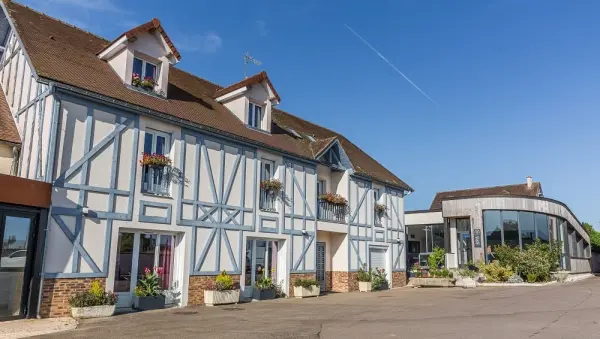 Hôtel aux Maisons — vue 1