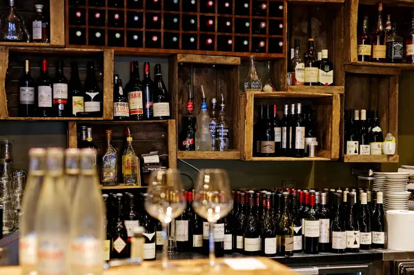 Marcel Apero Bistro — vue 3