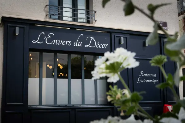 Envers du Decor — vue 1