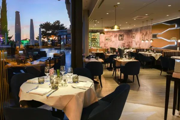 Everness Hotel & Resort — vue 1