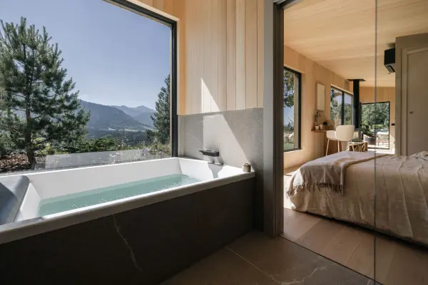 Unik Lodges Annecy — vue 3