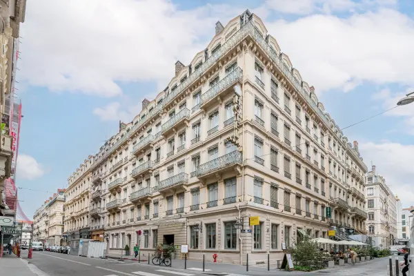 Globe et Cecil Hotel — vue 5