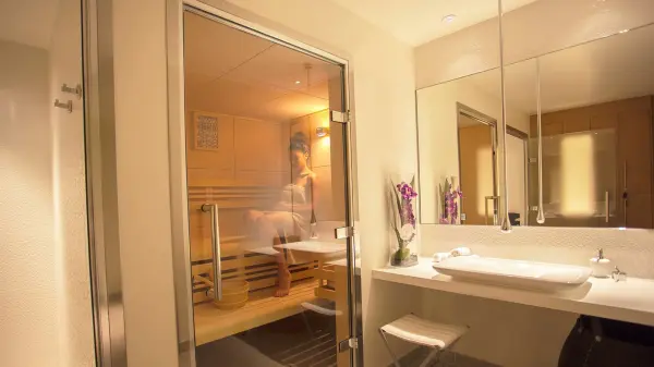 Five Seas Hotel Cannes — vue 2