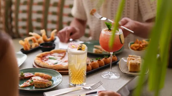 Five Seas Hotel Cannes — vue 3