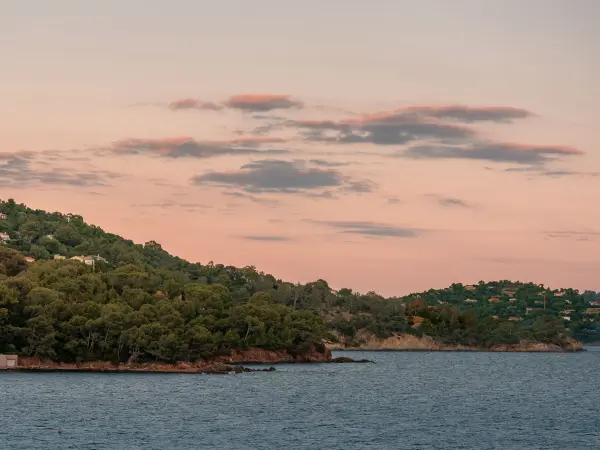Hotel les Roches le Lavandou — vue 1