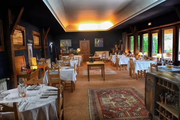 Restaurant le Jarrousset — vue 2