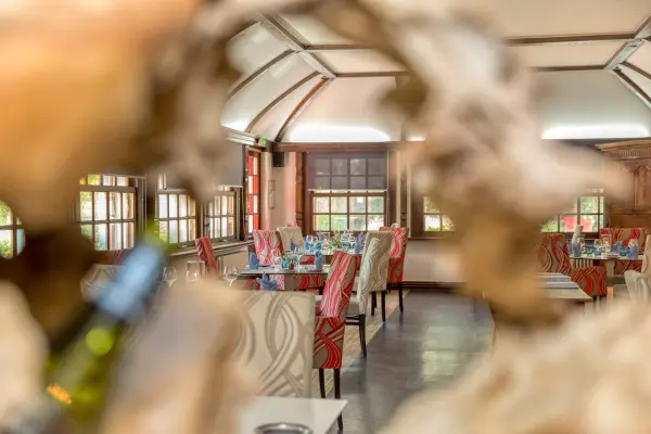 Hôtel Restaurant la Commanderie de Champarey — vue 7