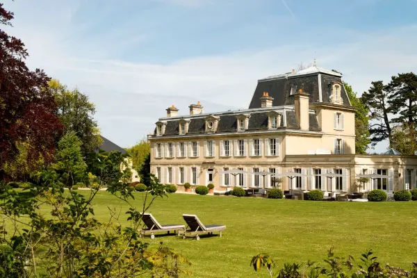 Château la Chenevière — vue 1