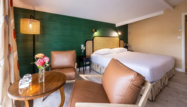 Hotel la Reserve — vue 11
