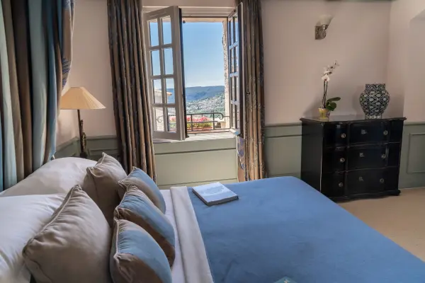 LE SAINT PAUL Relais & Châteaux — vue 1