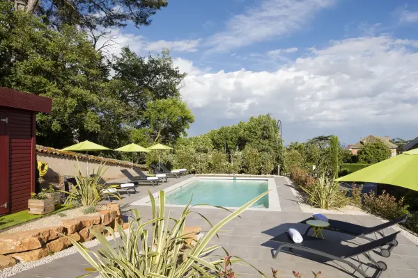 Hotel le Savigny — vue 1
