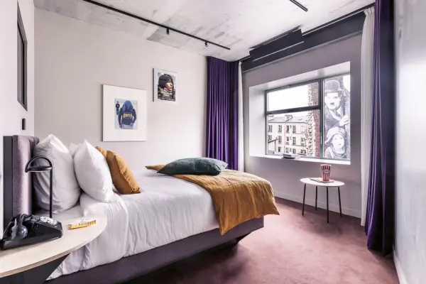 Hotel Paradiso — vue 3