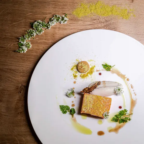 Aumi Restaurant — vue 3