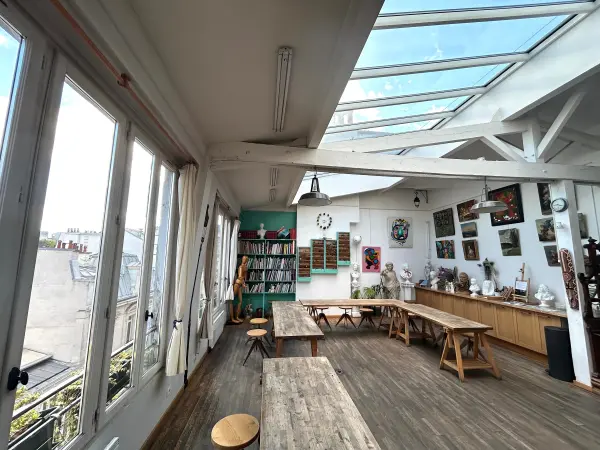 Atelier des Petites Ecuries — vue 2