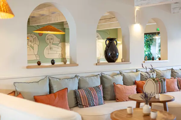 Hotel la Bastide Saint Georges — vue 2